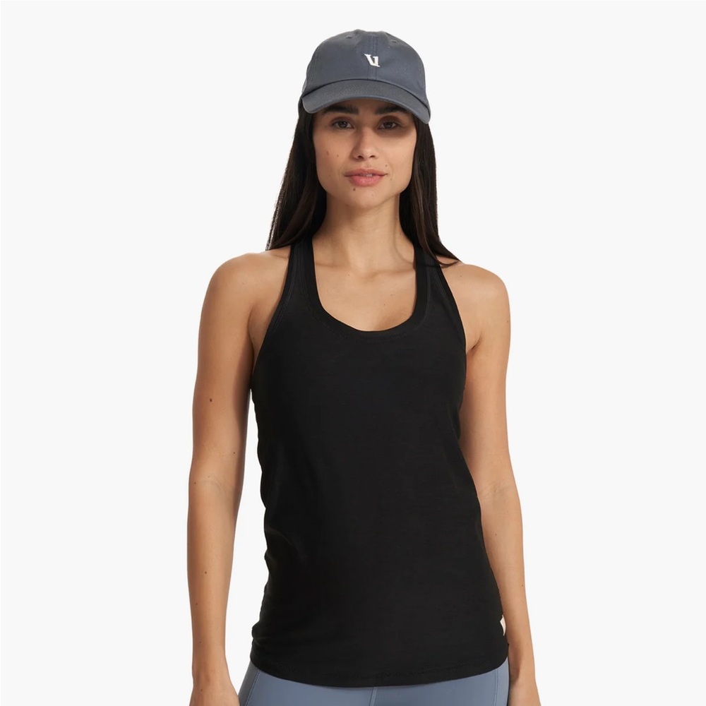 Vuori Lux Performance tank